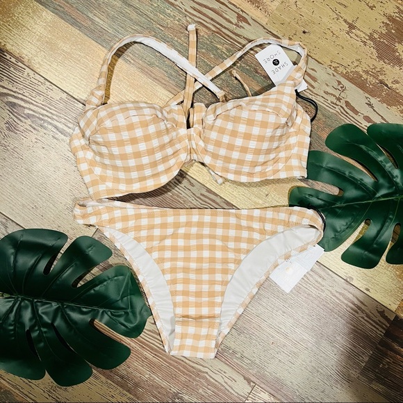 Women's Pucker Textured High Leg Extra
Cheeky Bikini Bottom - Picture 2 of 4